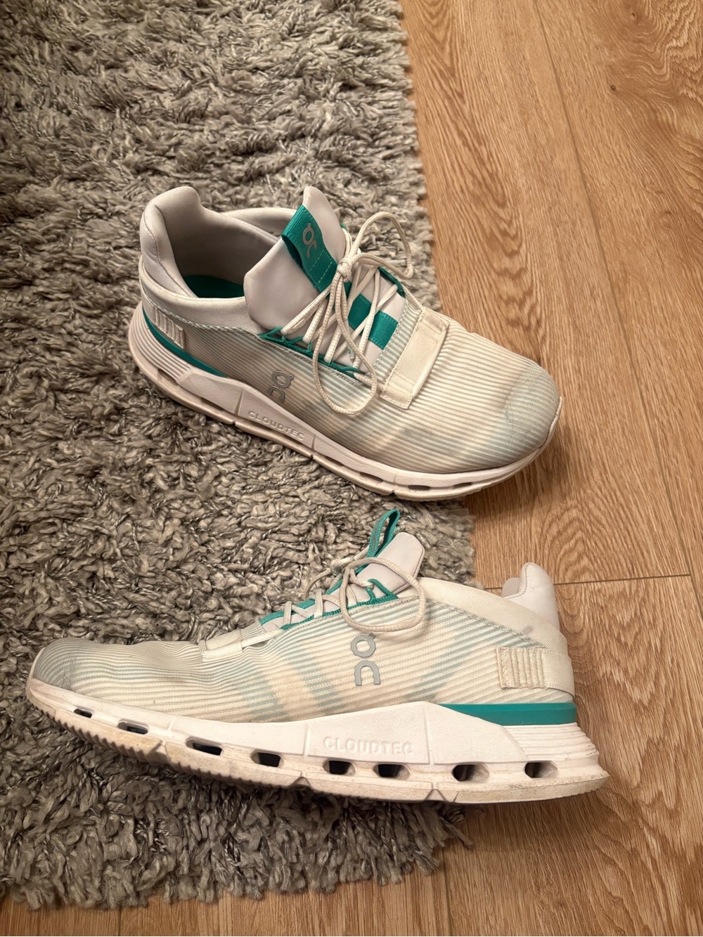 On Running Men's Athletic Shoes in White and Teal